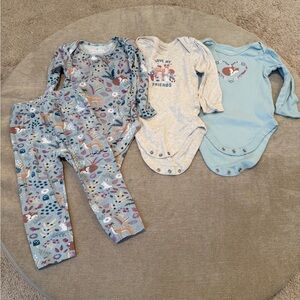 Gerber Onesie and Pant Bundle